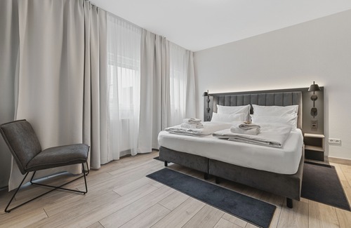 Herzogenaurach Apartment | BRIGHT Herzogenaurach Zentrum