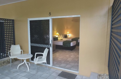 Port Douglas Hotel | Lazy Lizard Motor Inn