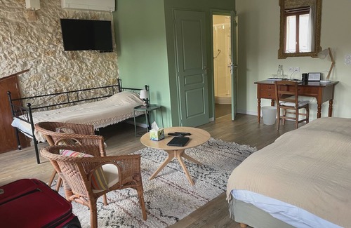 Listrac-Medoc House | Chambres d'hôtes écolabellisées du Domaine de Ludeye - sérénité dans le Médoc