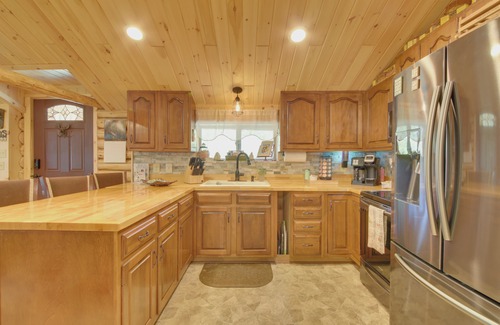 Freedom House | Unique Maine Log Cabin with Trout Ponds and Sauna!