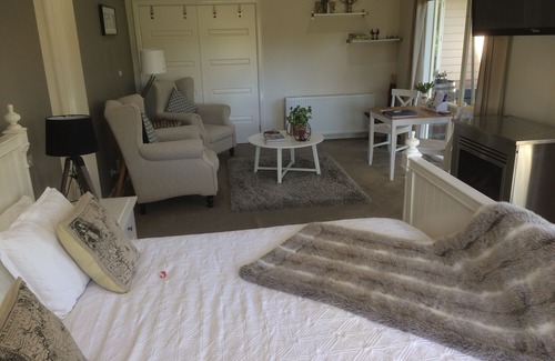 Emerald Bed & Breakfast | Emerald Ridge
