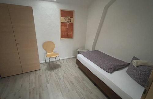 Wolfsanger Apartment | Bed4You Gästehaus 2