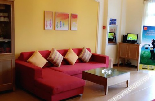 Hunjiang District Hotel | Home Inn Baishan Railway and Bus Terminal