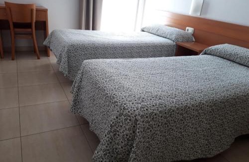 El Prat de Llobregat House | Hostal Cal Siles