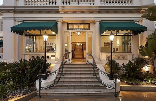 Coronado House | A Very Good Place To Be! 2 Classy Units Close to Silver Strand State Beach, Pool