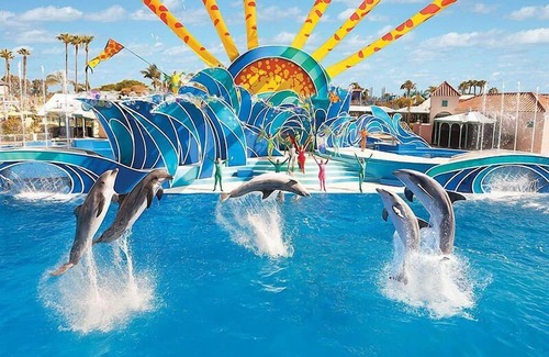 Coronado House | Explore Coronado! 3 Comfortable Units Close to SeaWorld San Diego! Heated Pool