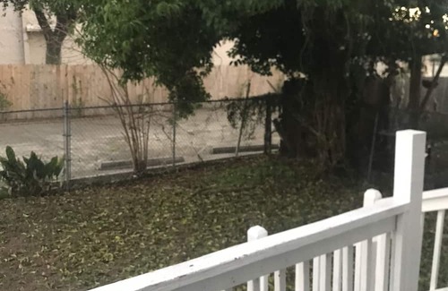 Central City House | 1 mile to DOWNTOWN