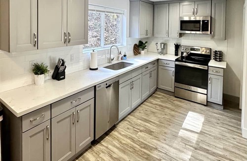 Astoria House | Charming Coastal 4BR Home Near Columbia River