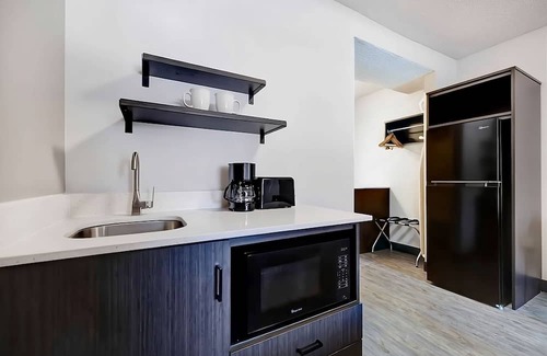 Rock Springs House | 4 Spacious Units w/Kitchenette! Close to Southwest Wyoming Airport