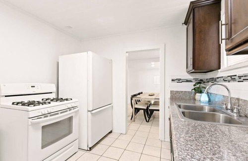 El Monte House | Relaxing, Cozy, Private Home, Large Front Yard