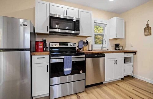 Hendersonville House | Blue Sky Cottage~$375 Free Activities Daily