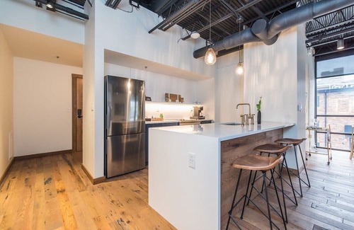 Historic South Hill Apartment | This serviced apartment is a 1 bedroom(s), 1 bathrooms, located in Lexington, KY.
