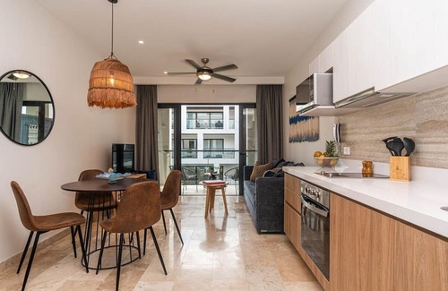 Gonzalo Guerrero Condo | Discover our NEW 1-bedroom luxury beach condo with incredible amenities