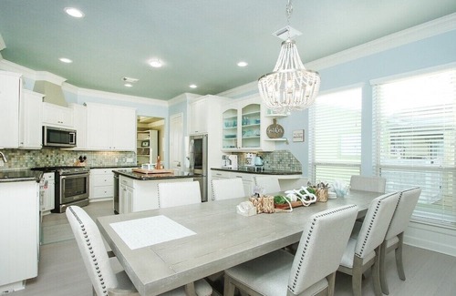 Clear Lake Shores House | Spacious, stylish & steps from the action—perfect for your next group getaway