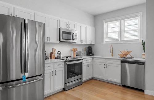 Virginia Beach Apartment | The Mayflower - Luxury Beachside Penthouse #1603