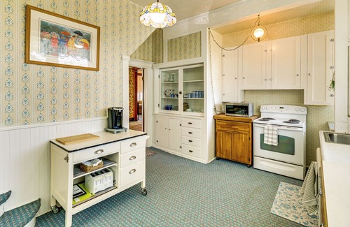 West Clarkston-Highland House | 2 Mi to River: Historic Clarkston Home w/ Views!