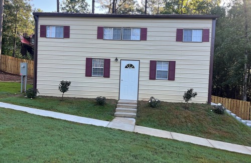 McCormick Cottage | Lovely Loft on the lake, charming in McCormick SC