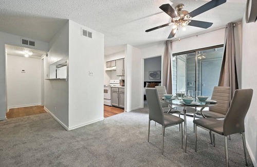 Windsor Park Apartment | Mueller Flats Spacious 2 Bed 2 Bath