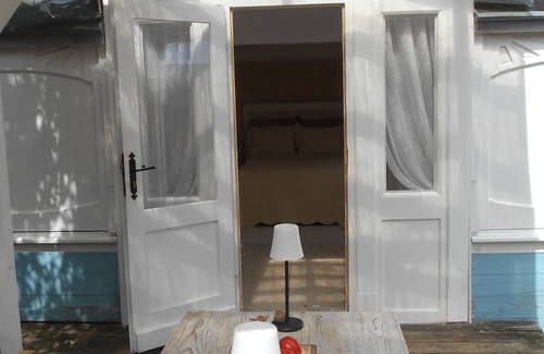 Arlanc Cabin | Suite cabanes & Roulottes du Potager - An unusual stay in the heart of the vegetable garden :