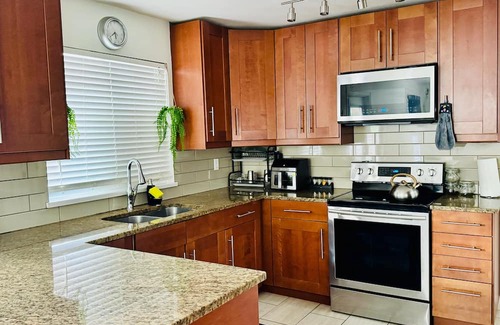 Fleetwood House | Welcome to a Spacious Mansion