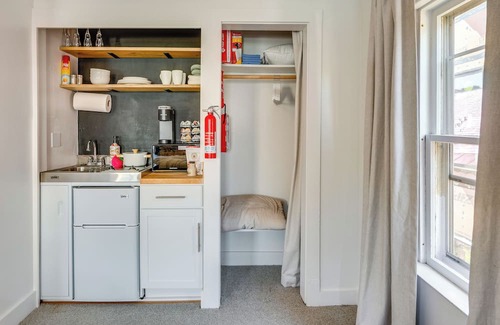 Waterbury Apartment | Waterbury Studio 12 Mi to Bolton Valley Ski Resort