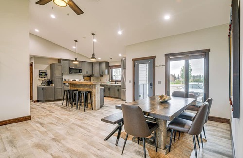 Pinedale House | Pinedale Getaway Near Hiking, Skiing & Lakes!