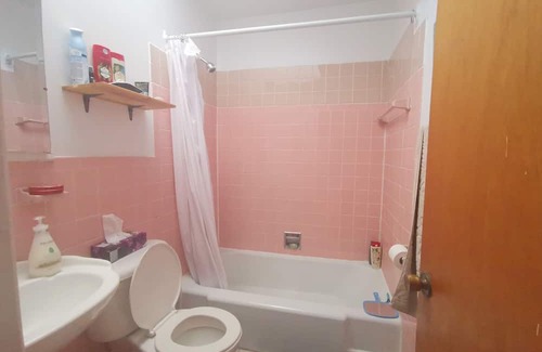 Lachine Apartment | Quaint 2-bedroom apartment in Montréal