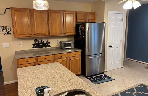 Locust Grove House | Beautiful, quiet lakefront property at Lake of the Woods, Virginia