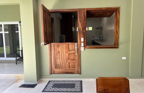 Acajutla House | Rancho CornoaDelMar Spacious 5 Bedroom Private Beach House w/AC and Hot Water