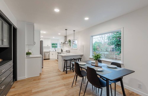 Whittier Heights House | Modern Retreat in a Newly Renovated Ballard Craftsman - Near Shops, Cafes, Parks