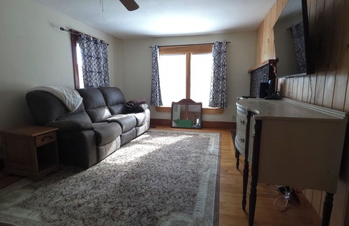 St. Johnsbury Center Apartment | Marvelous 2-bedroom apartment in Saint Johnsbury close to downtown
