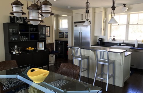 Macatawa House | Beach House on Lake Michigan - Spacious Home with Sunset views