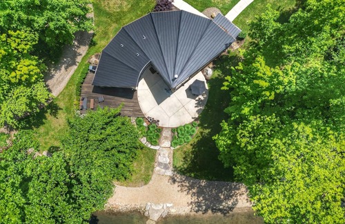 Madison Ski Chalet | Lakeside Chalet w/Private Deck, Wood Stove & Scenic Trails in Ohio Wine Country