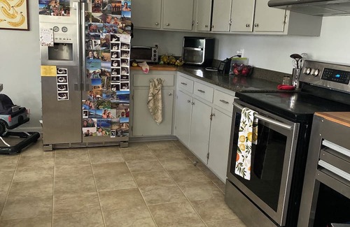 Athens Other | Charming 1-bedroom farmhouse 7 miles from downtown Athens
