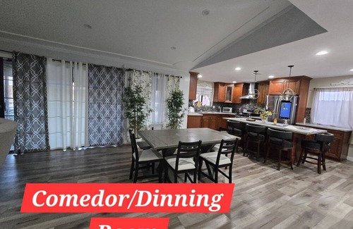 Palmdale House | Spacious 4-bedroom house in wonderful Palmdale with AC