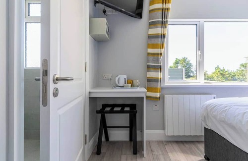 Tramore House | Burrows Lodge Guesthouse