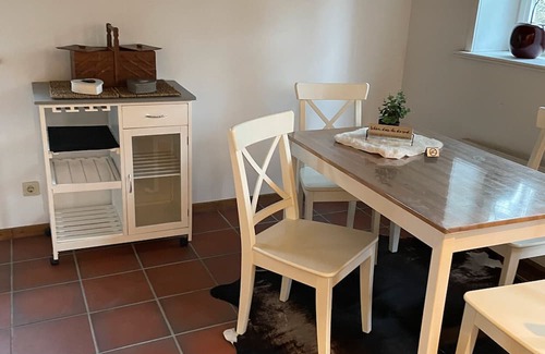 Lubbecke Apartment | Apartment 'Muddi' with Shared Terrace, Private Garden and Wi-Fi