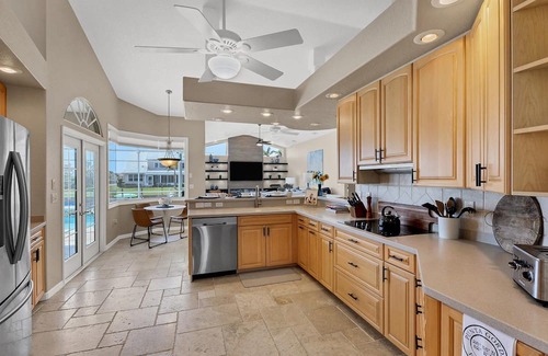 Punta Gorda House | BJC1417 Summary: Loca