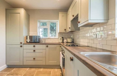 Littleport House | Charming & Cosy - Bewick Cottage