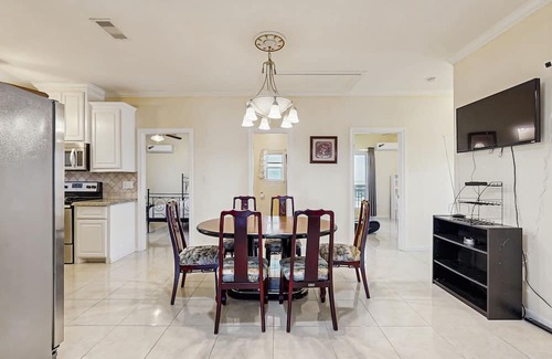 Port Bolivar House | Gilchrist 3BR | Hot Tub, Boat Ramp & Canal/Bay/Beach Views!