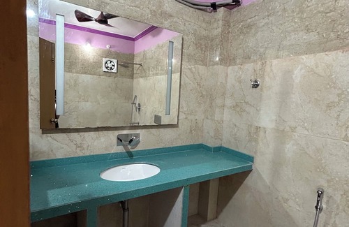 Bodh Gaya Apartment | Comfy, spacious flat