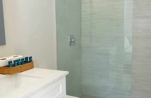 Newlands Apartment | Charming 1-bedroom apartment in enchanting Savannah, Cayman Islands