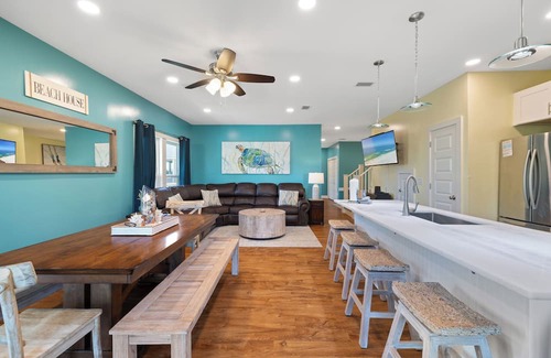 Morgantown House | A Turtles Pace by Liquid Life