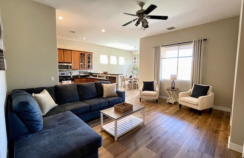 Granville House | Cozy 2-bedroom house in charming Prescott Valley with AC