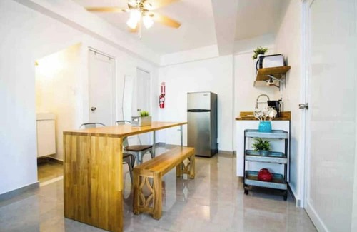 Carcel Apartment | 2.1 Apt with Generator for 6, near restaurants