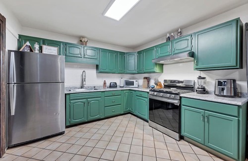 Thornton House | The Enchanted Forest Retreat