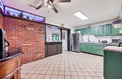 Thornton House | The Enchanted Forest Retreat