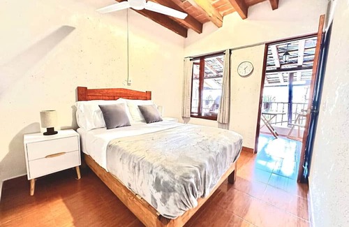 Santa Maria Ahuacatlan Bed & Breakfast | Hotel Room, one block from Lake Cent 6
