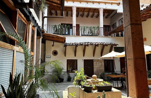 Santa Maria Ahuacatlan Apartment | Hotel type room, one block from the Lake centr 5