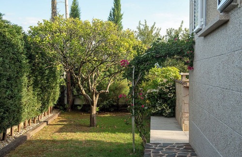 Poio House | House with garden and terrace to enjoy with your pet - Pet Friendly